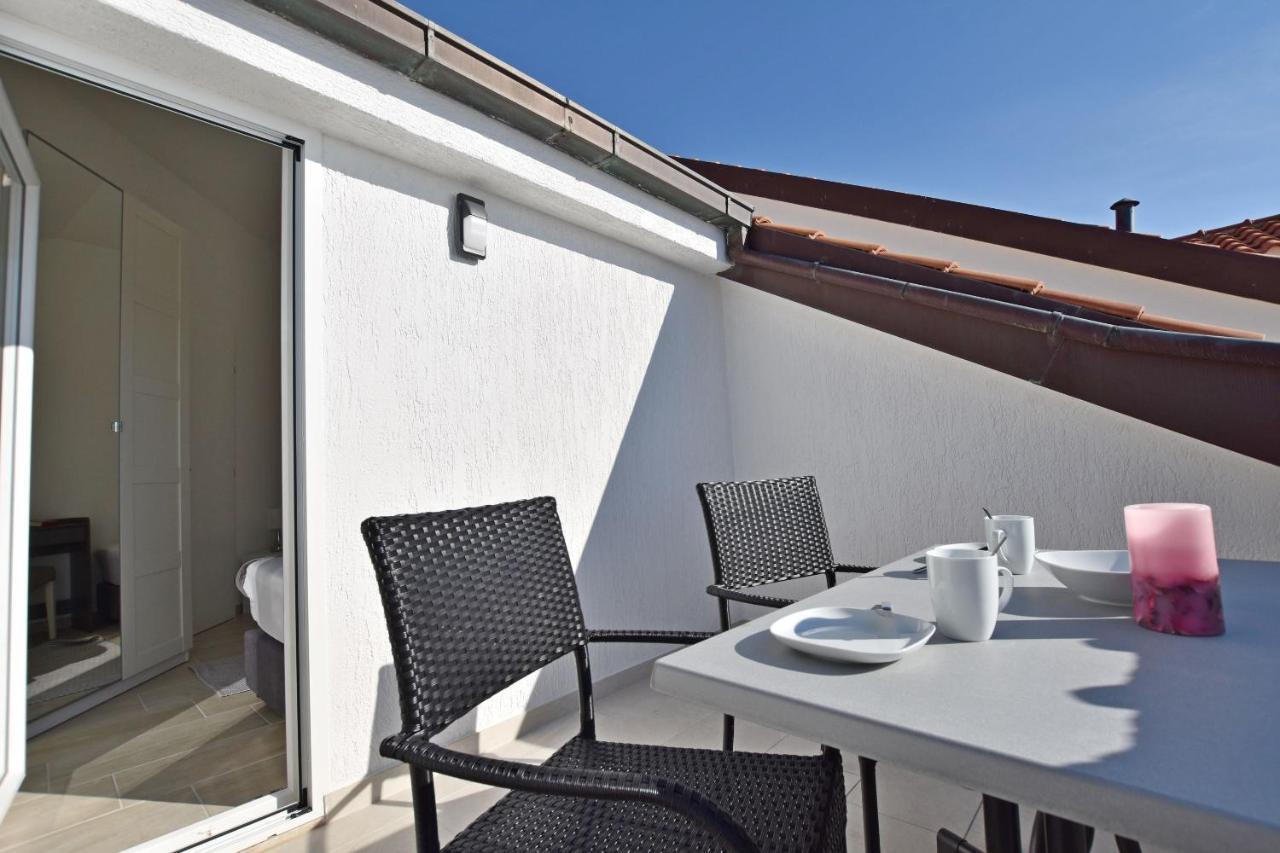 Apartments Danolic Pisak Exterior photo