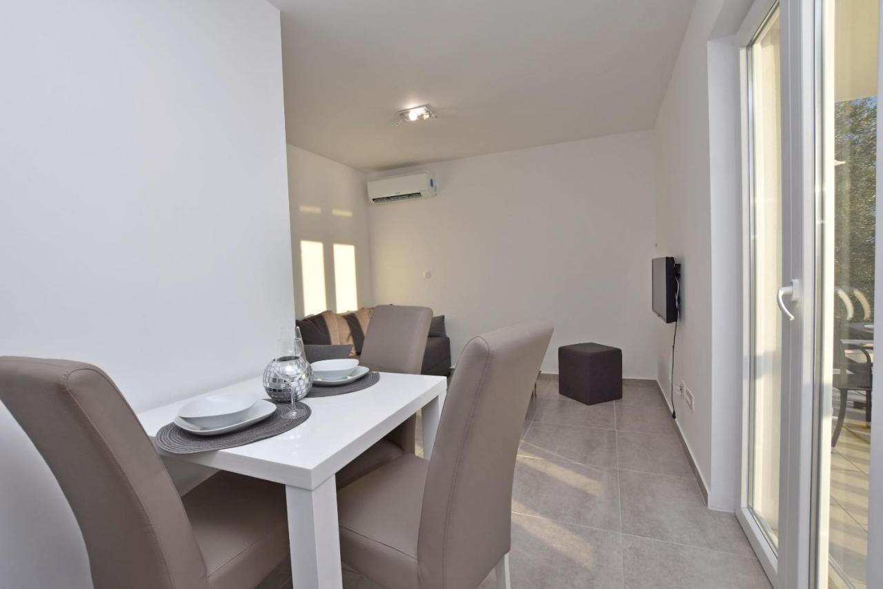 Apartments Danolic Pisak Exterior photo